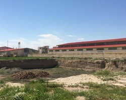 دیوارکشی محوطه در نظرآباد