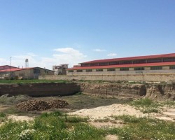 دیوارکشی محوطه در نظرآباد