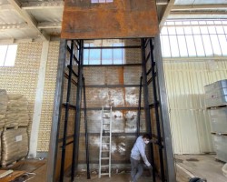 اجرای بالابر دو تنی شرکت پدیده شیمی غرب
